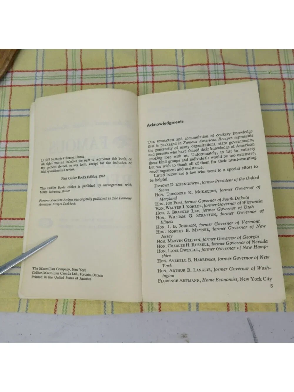 Famous American Recipes Cookbook John & Marie Roberson 1965 Collier PB 1st Ed